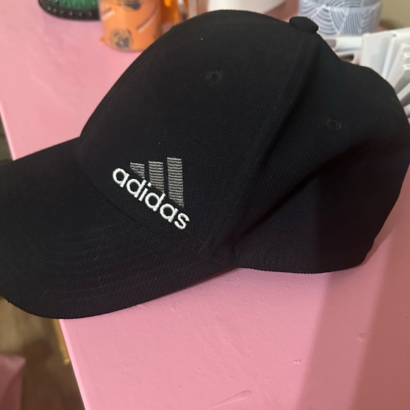 Adidas Black Performance flex Cap - Picture 2 of 3